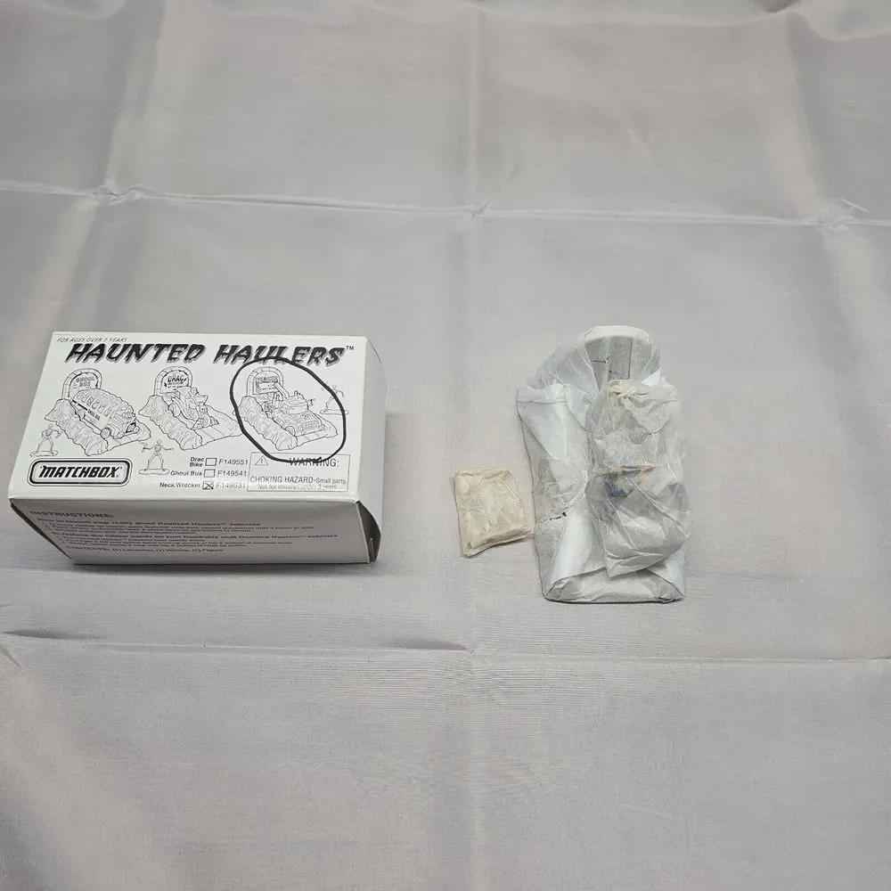 Matchbox‎ Haunted Hauler Neck Wrecker 1997 New F149531